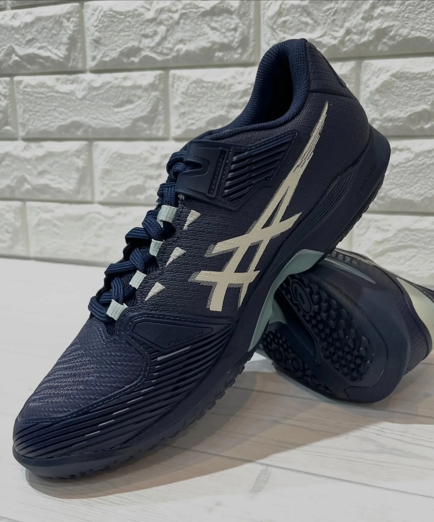 アシックスから2026年の最新モデルが登場しました！🎾新たに...