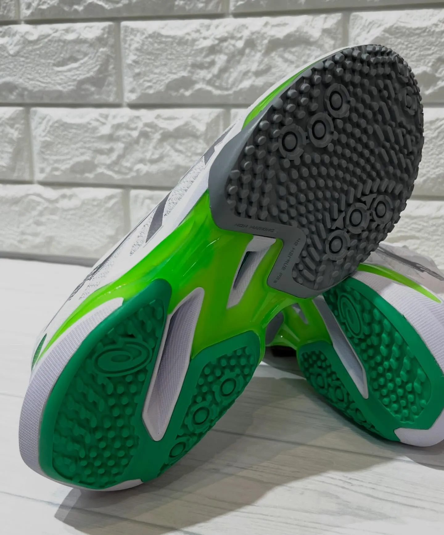 アシックスから2026年の最新モデルが登場しました！🎾新たに...