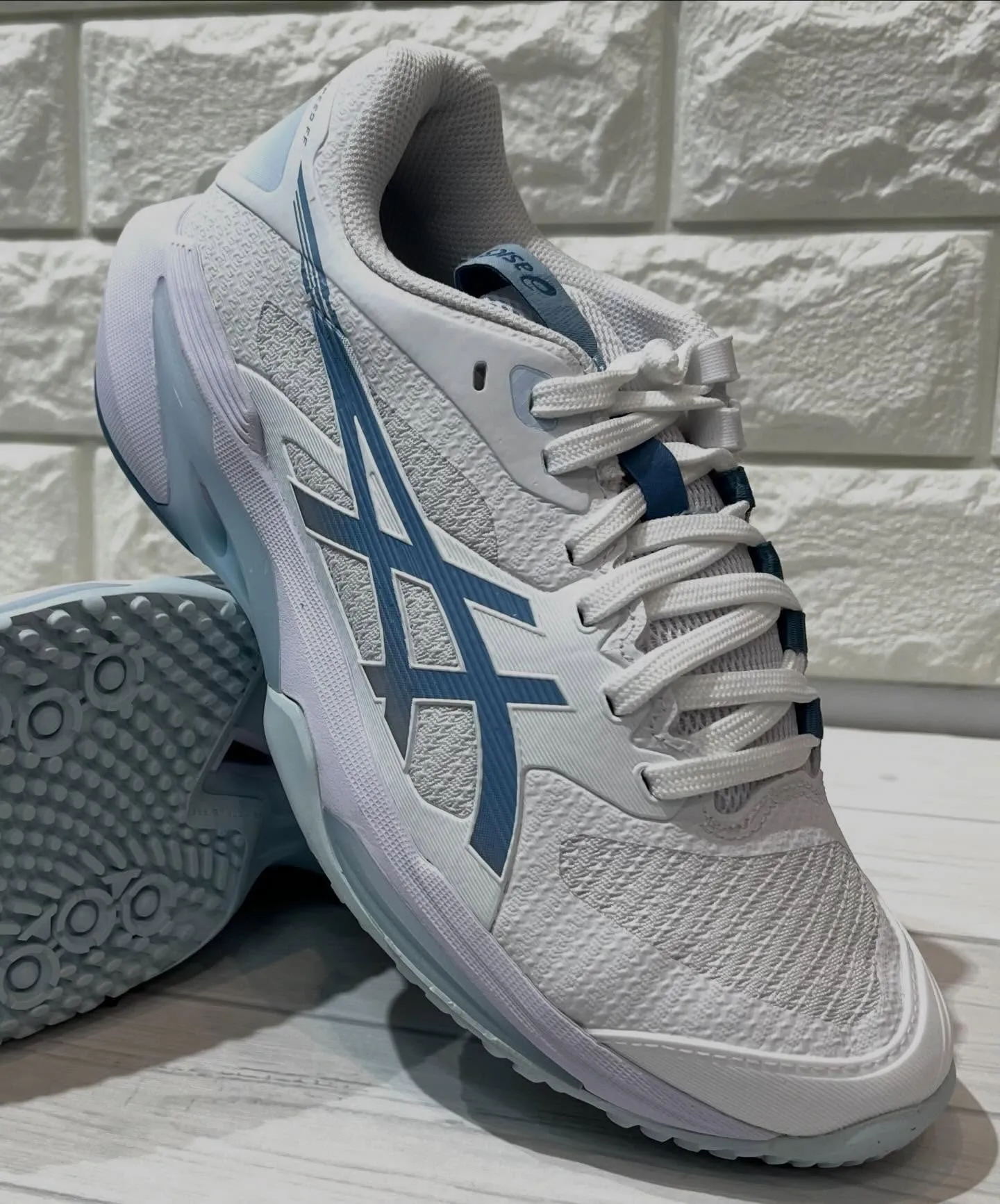 アシックスから2026年の最新モデルが登場しました！🎾新たに...