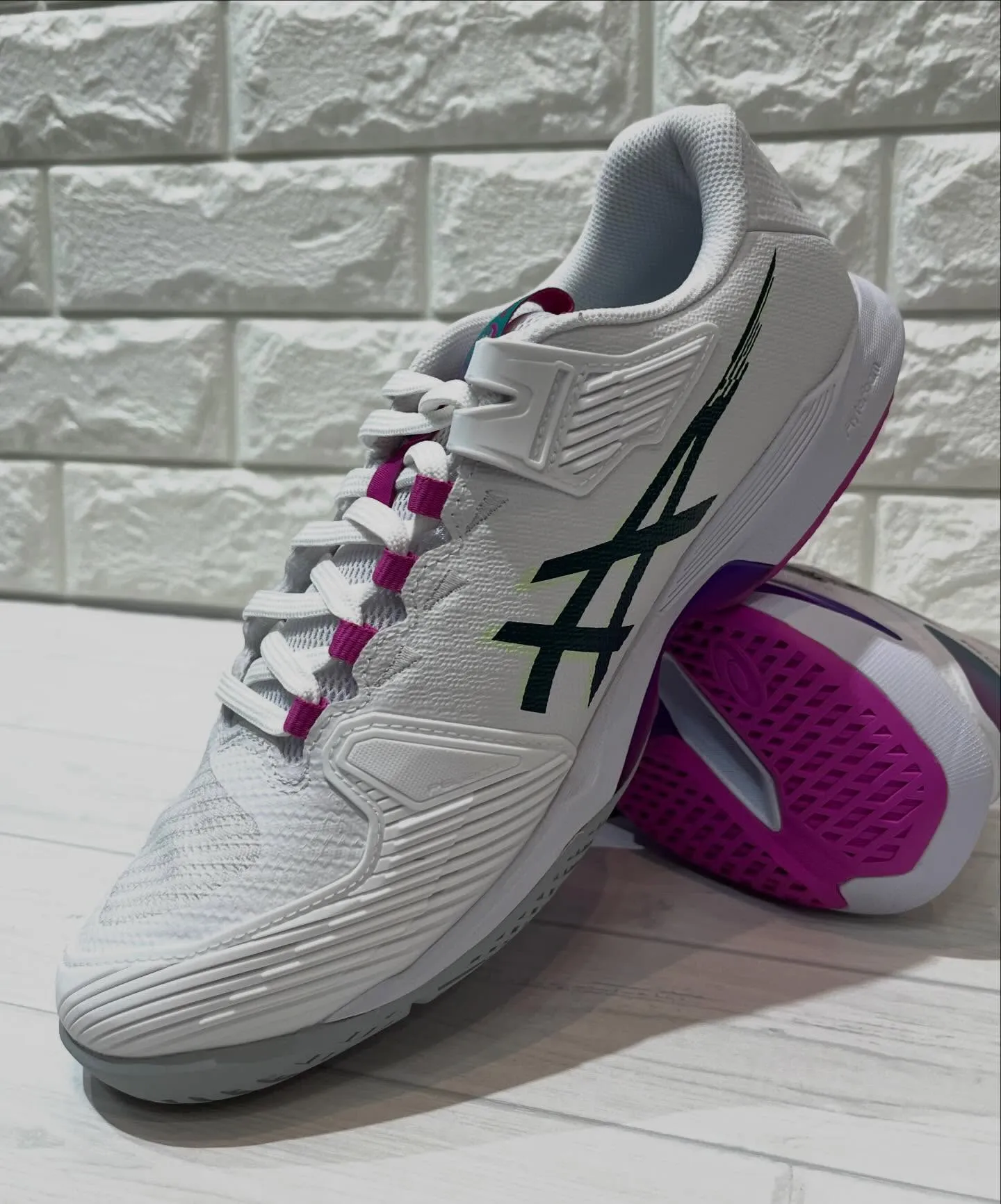 アシックスから2026年の最新モデルが登場しました！🎾新たに...