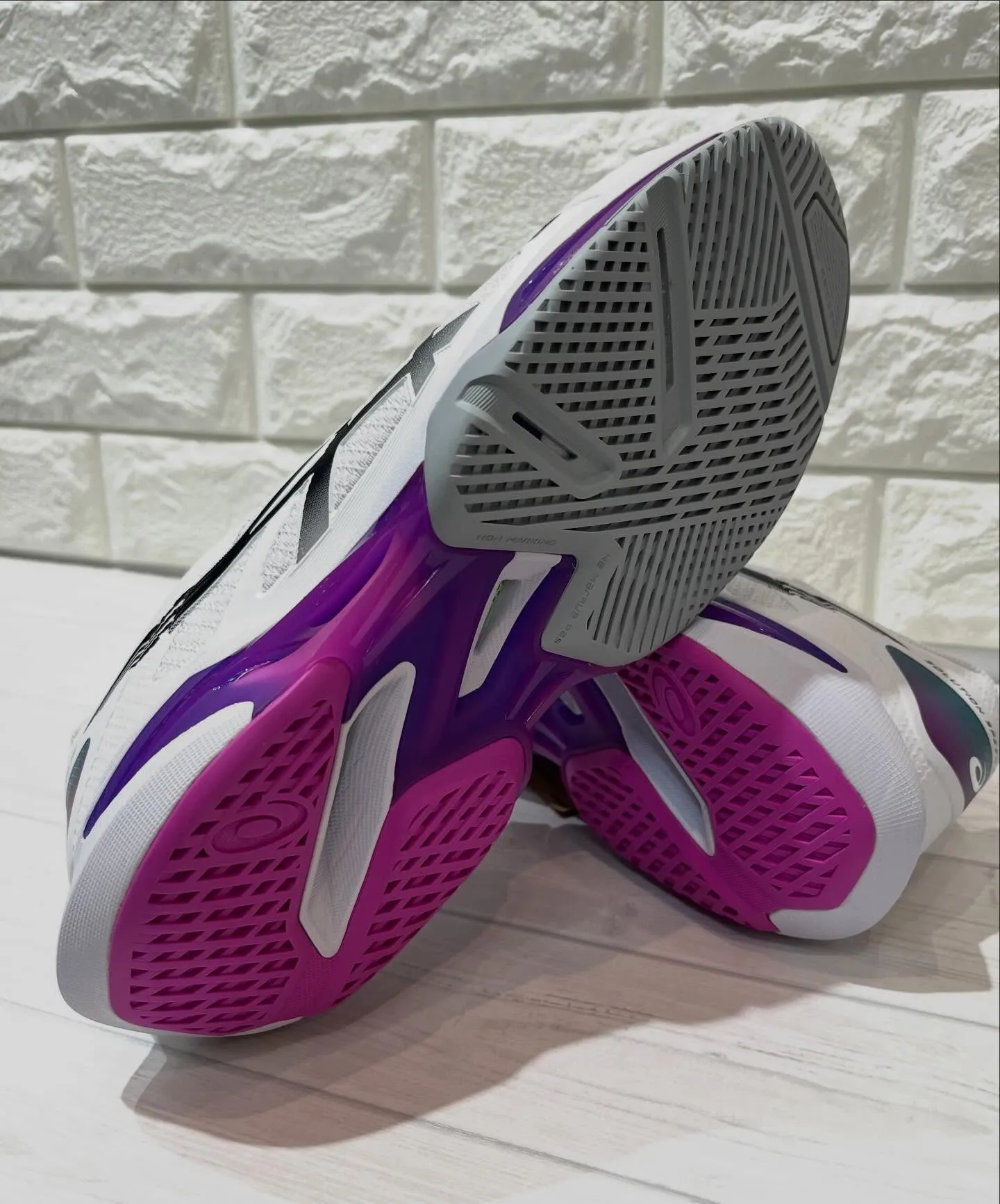 アシックスから2026年の最新モデルが登場しました！🎾新たに...