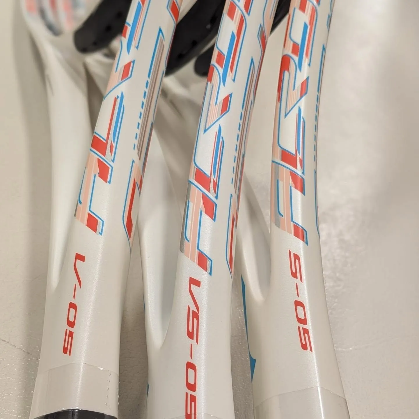 MIZUNOからソフトテニスラケット新発売されました！