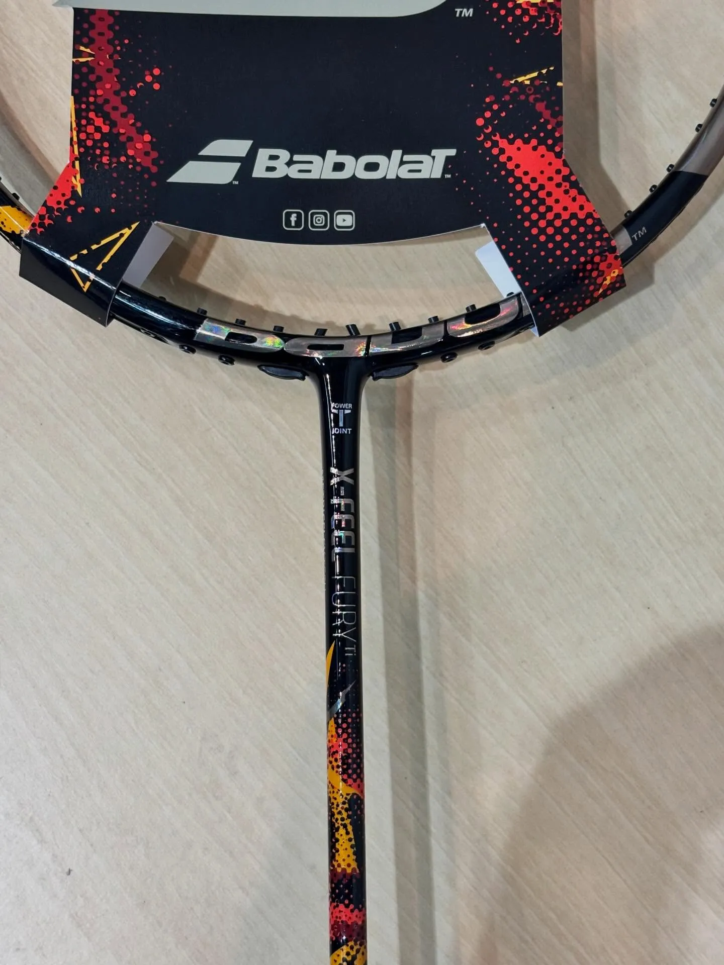 本日は雪ですね！当店の店前も雪が積もっておりました⛄️