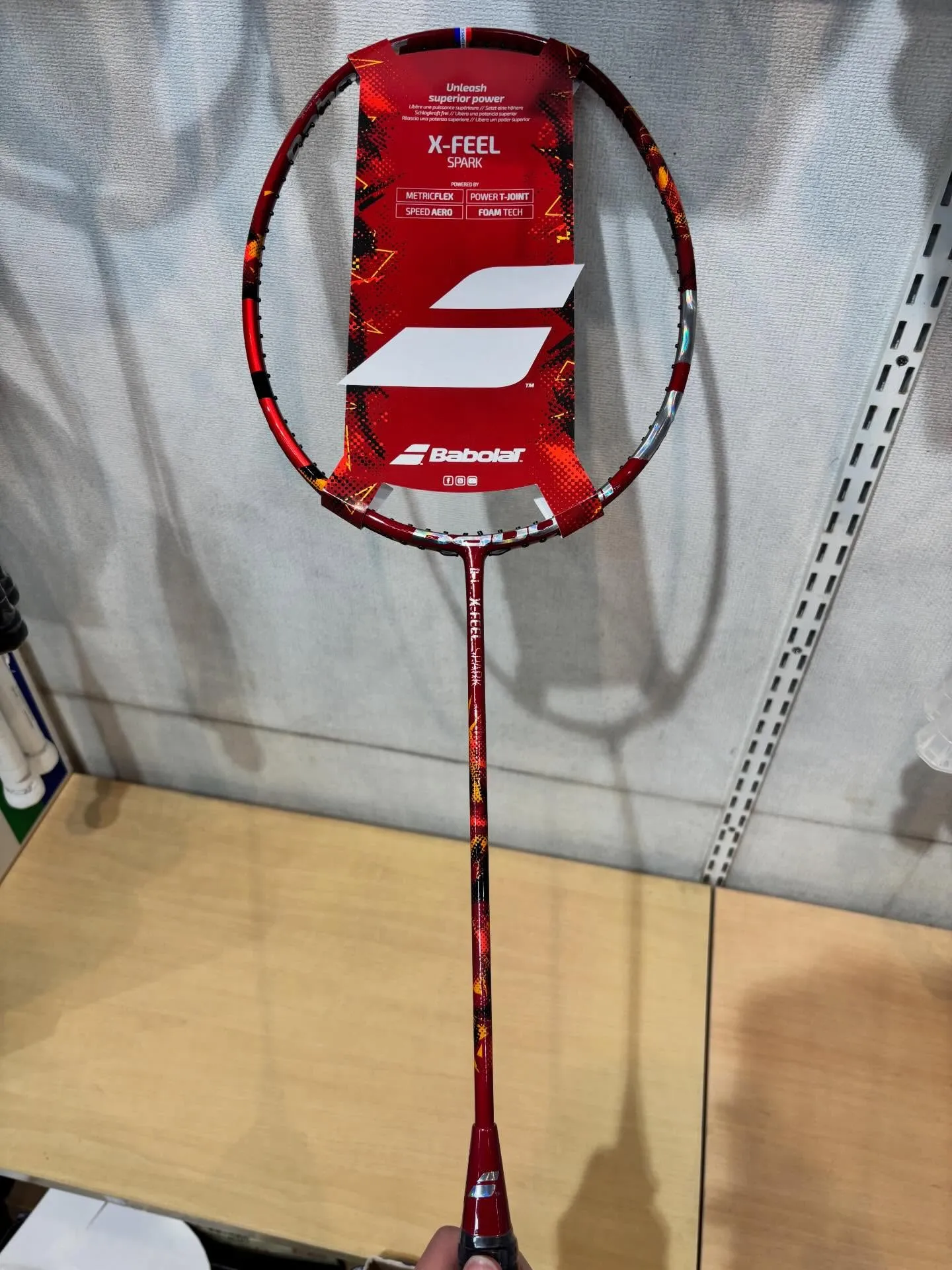 本日は雪ですね！当店の店前も雪が積もっておりました⛄️