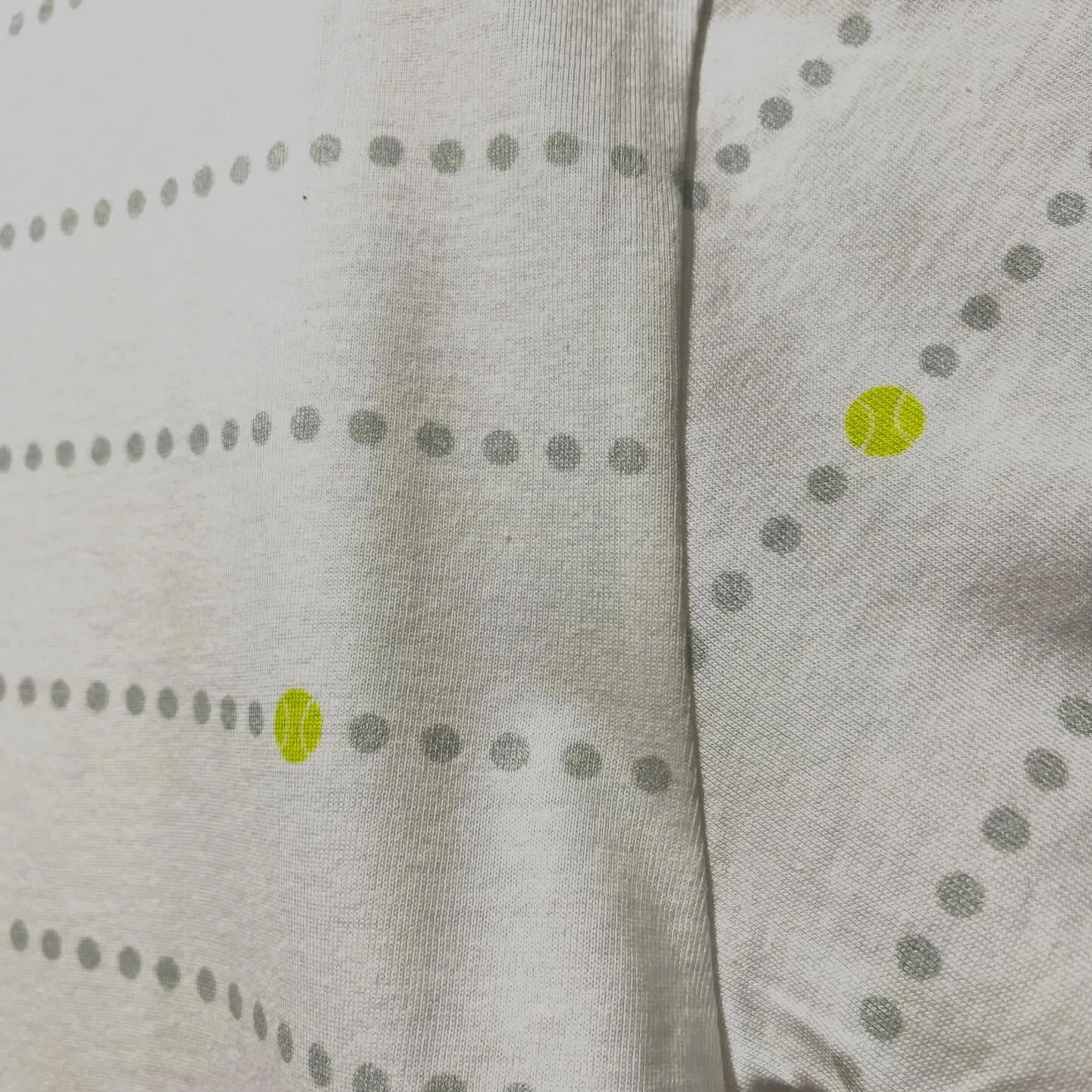 ヨネックスのユニTシャツ16840が、さわやかな外観と先進的...