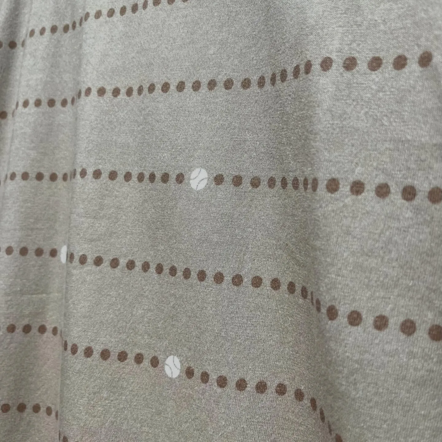 ヨネックスのユニTシャツ16840が、さわやかな外観と先進的...