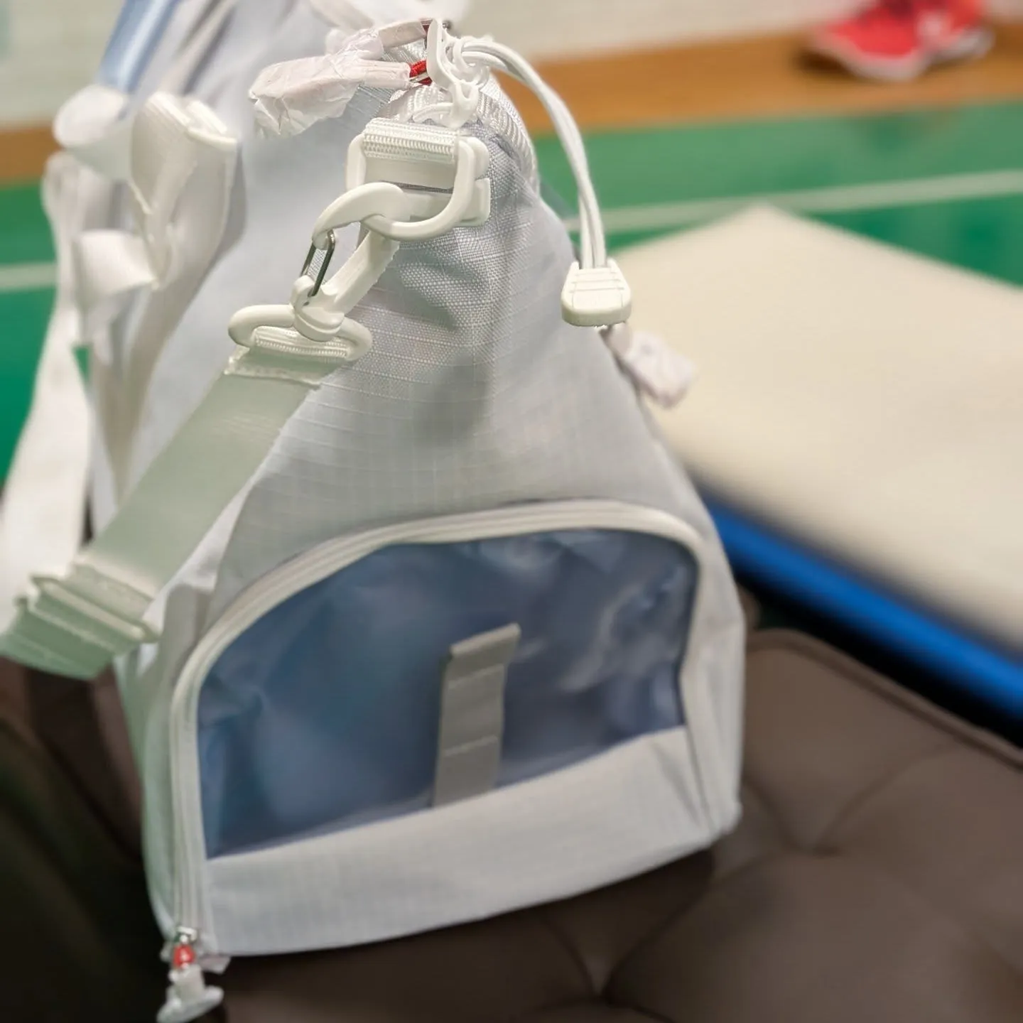 ヨネックスから