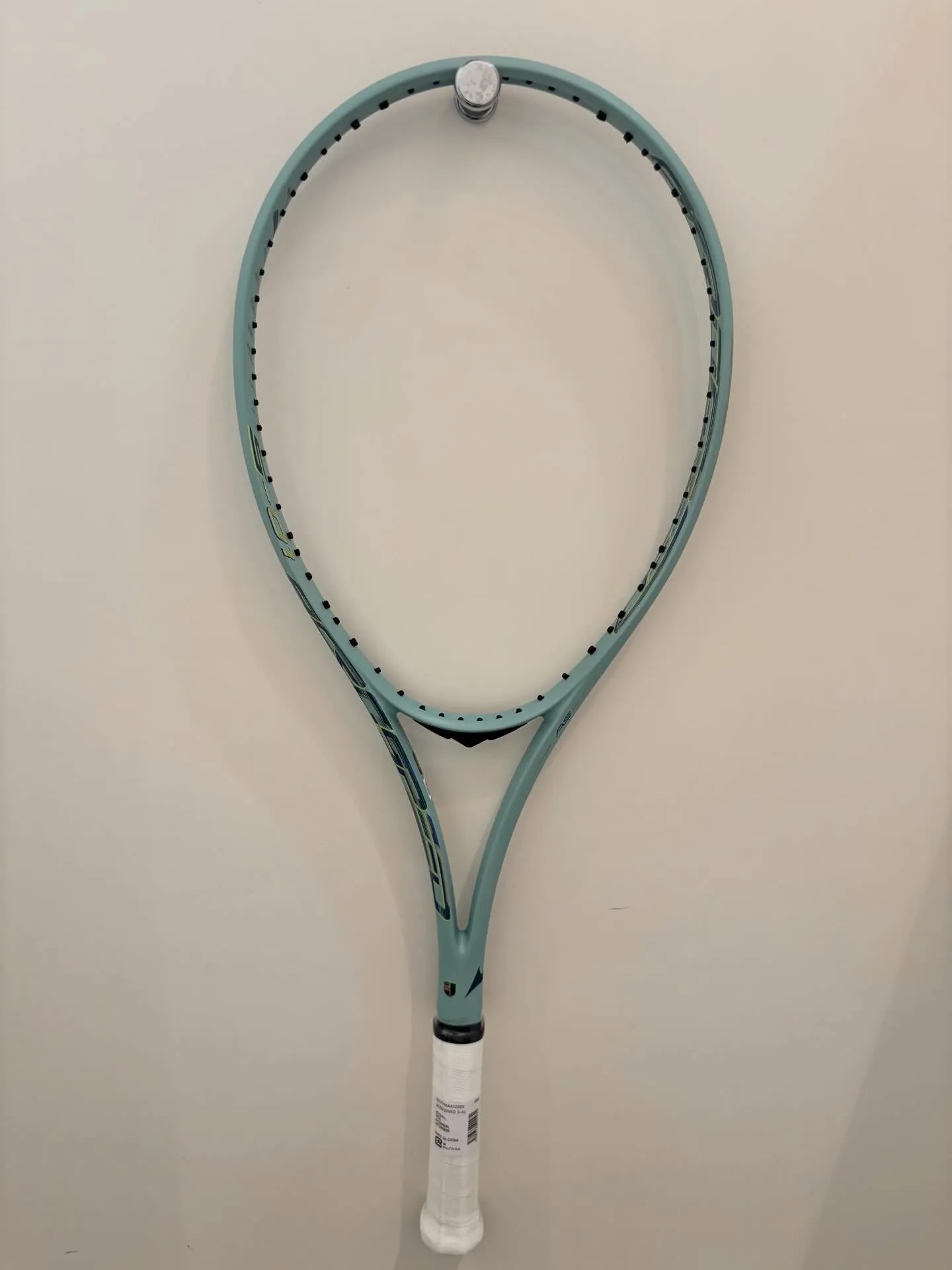 3月に発売されたアクロスピードV-01・S-01の新色がつい...