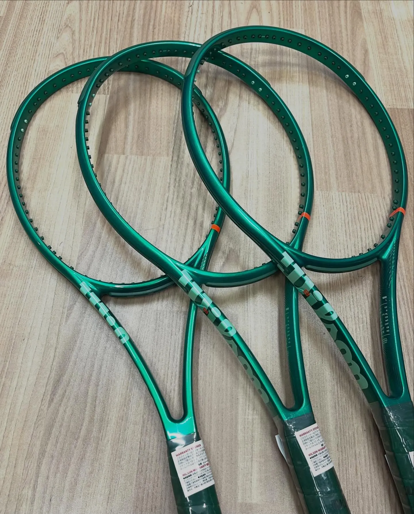 ⛳️🎾本日、ウィルソンから待望の新作『BLADE V10』が...