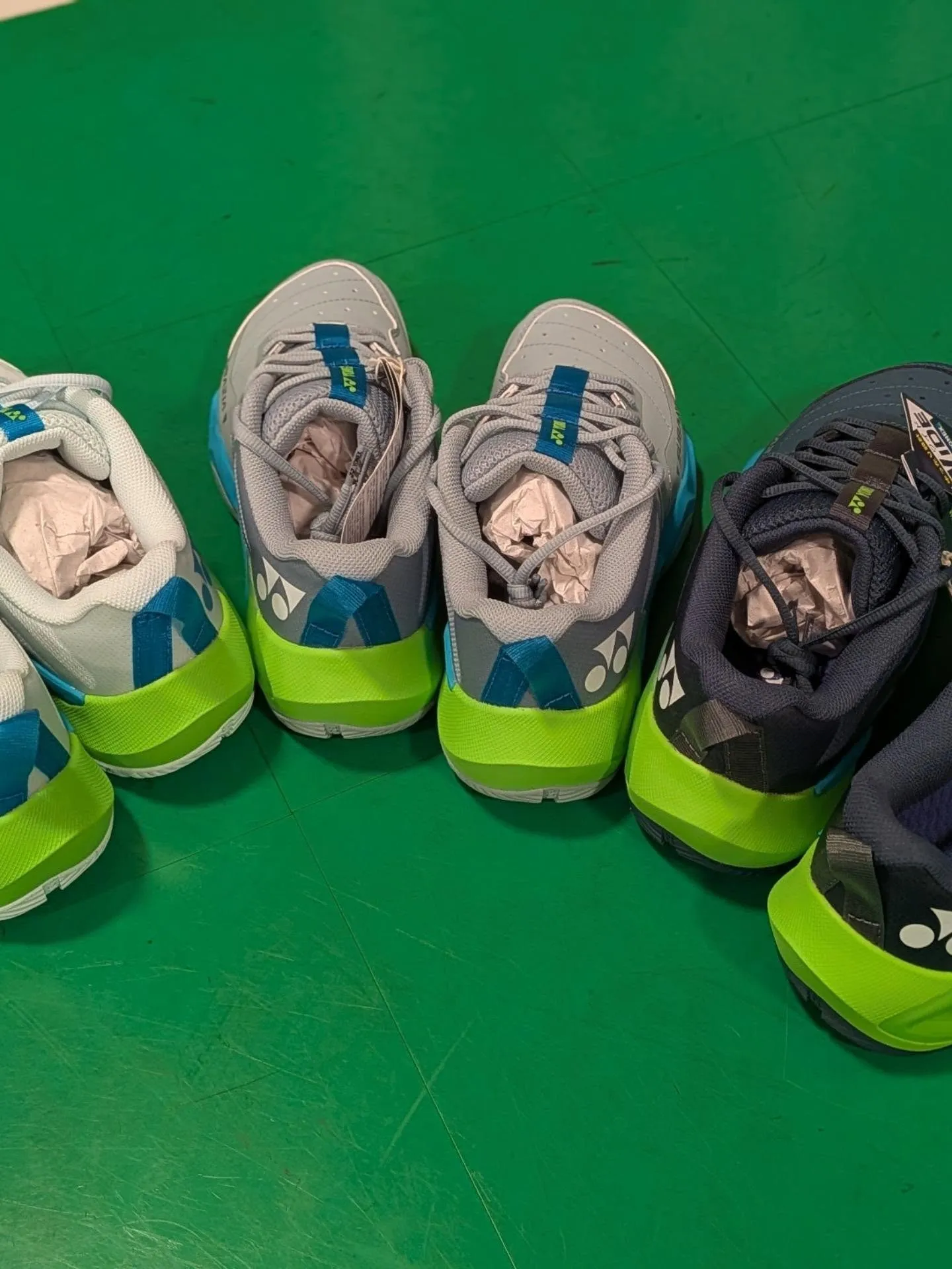 ヨネックスからバドミントンシューズ👟