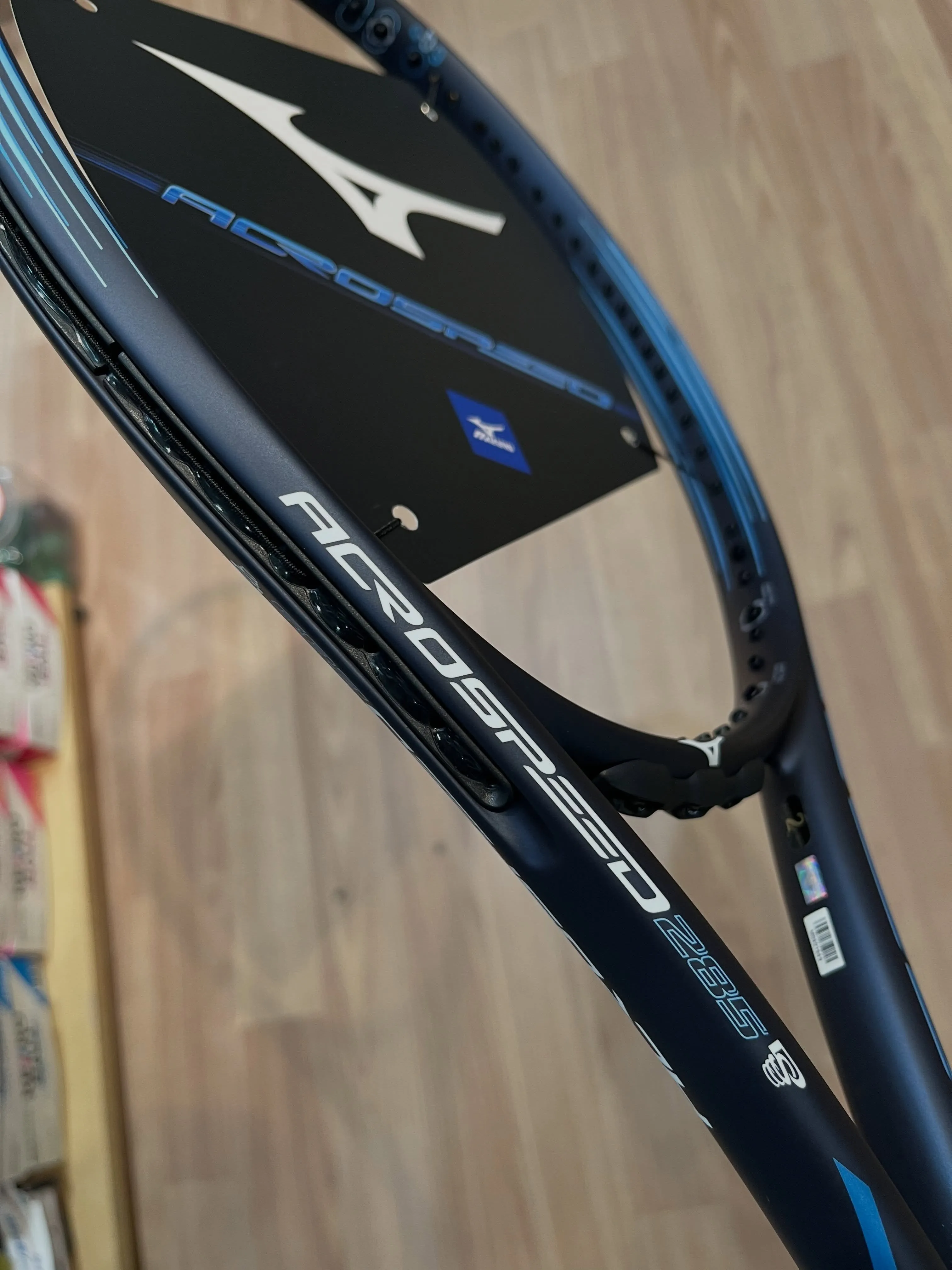 最新のラケットが登場🎾