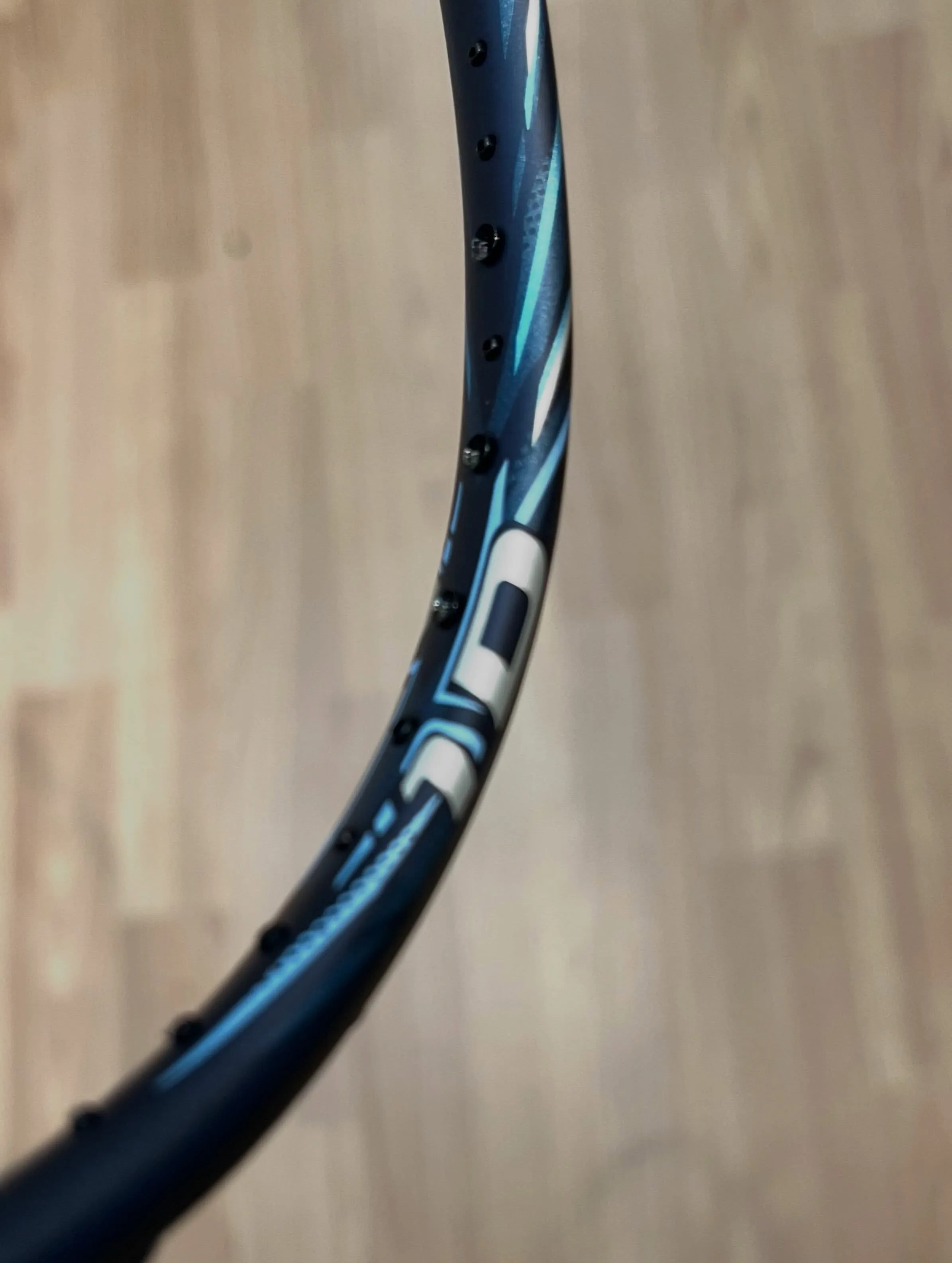 新しいバドミントンラケットが登場🤩