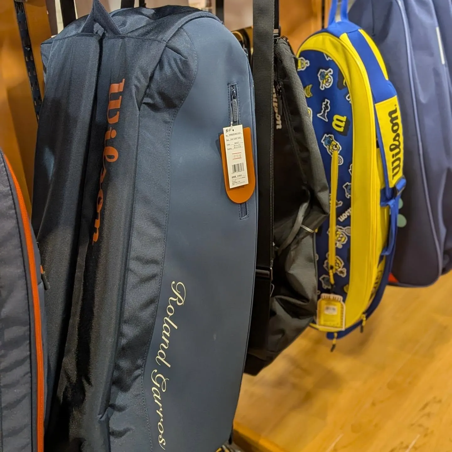 当店バック👜も色々な商品を取扱しております💪😎