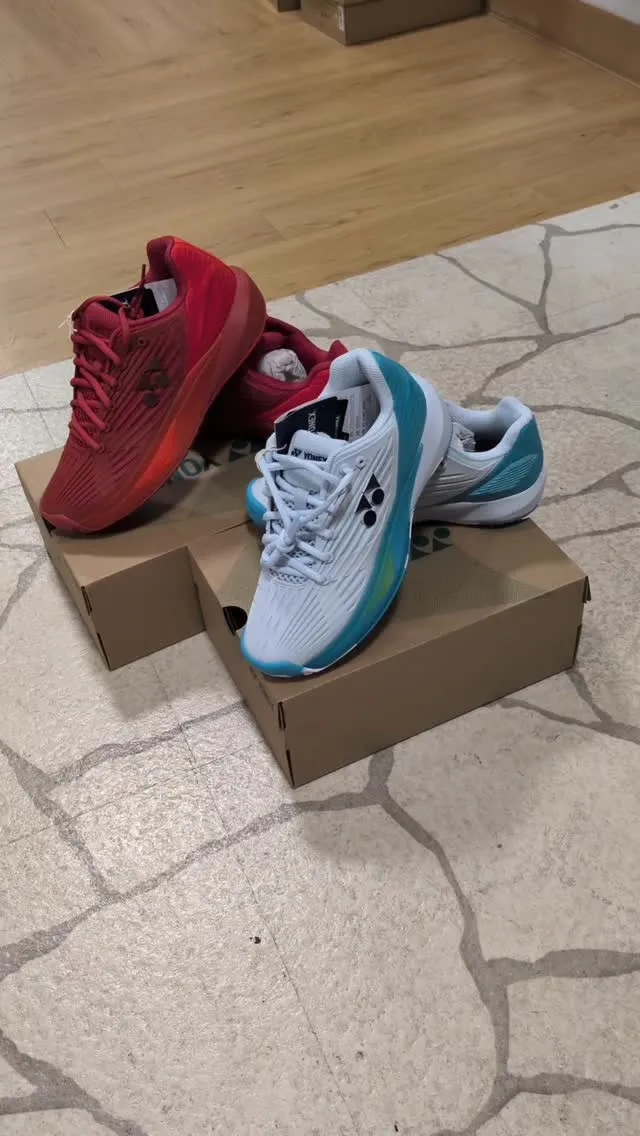 ヨネックス人気シューズCABIN柏にて